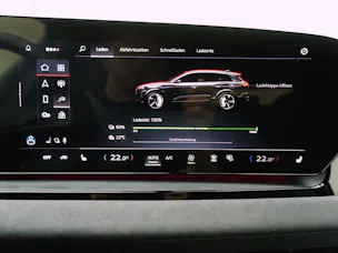 AUDI SQ6 e-tron quattro