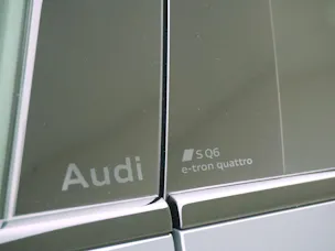 AUDI SQ6 e-tron quattro