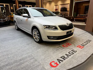 SKODA Octavia Combi 1.8 TSI Ambition DSG