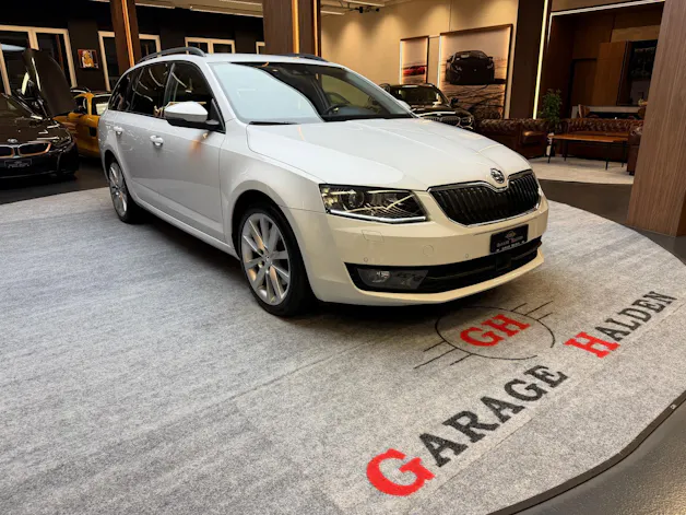 SKODA Octavia Combi 1.8 TSI Ambition DSG