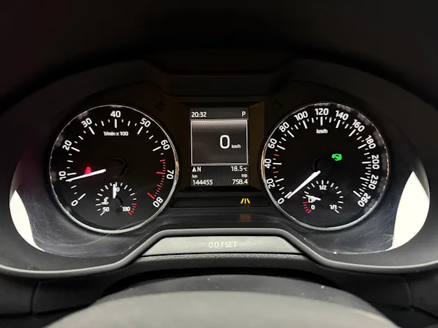 SKODA Octavia Combi 1.8 TSI Ambition DSG