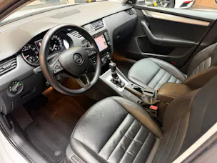 SKODA Octavia Combi 1.8 TSI Ambition DSG