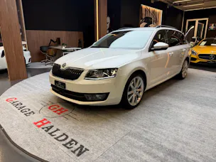 SKODA Octavia Combi 1.8 TSI Ambition DSG