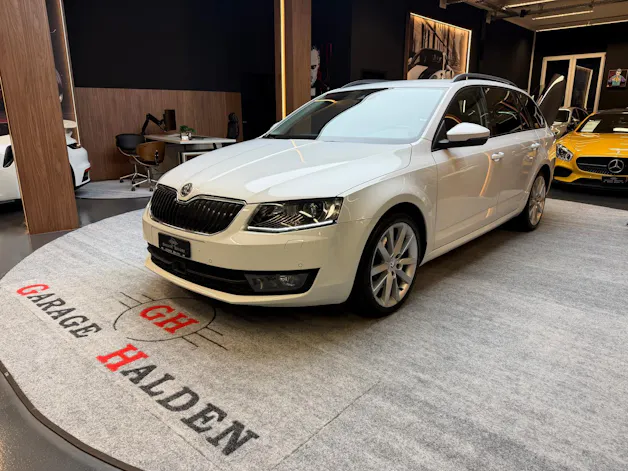 SKODA Octavia Combi 1.8 TSI Ambition DSG