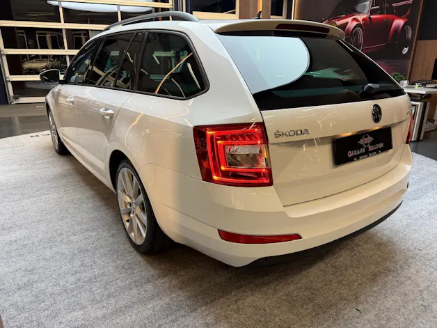 SKODA Octavia Combi 1.8 TSI Ambition DSG