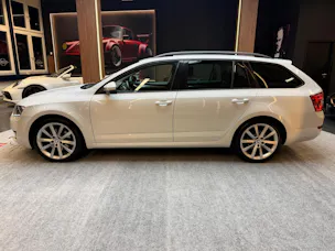 SKODA Octavia Combi 1.8 TSI Ambition DSG