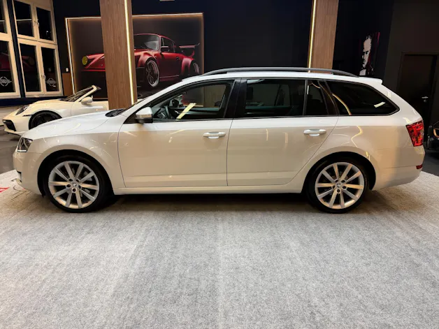 SKODA Octavia Combi 1.8 TSI Ambition DSG