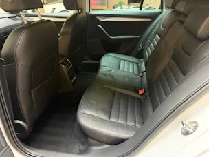 SKODA Octavia Combi 1.8 TSI Ambition DSG