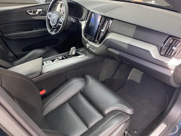 VOLVO XC60 2.0 T8 TE R-Design eAWD