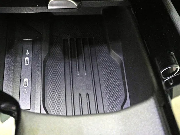 SKODA Superb 2.0 TDI Sportline 4x4 DSG