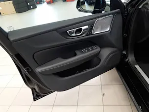 VOLVO V60 2.0 B6 Ultimate Bright AWD
