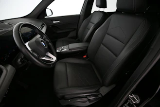 https://vehicle.imgix.net/4485082/774cfe73-697a-4bd4-b4f6-35396fd0b7ea.jpg