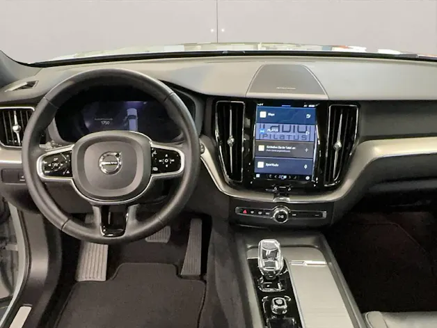 VOLVO XC60 2.0 B4 MH Plus Dark AWD