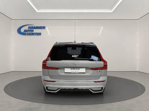 VOLVO XC60 2.0 B4 MH Plus Dark AWD