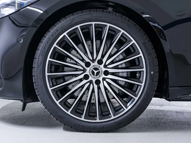 MERCEDES-BENZ C 220 d 4MATIC Swiss Star