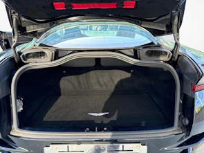 Fahrzeugbild ASTON MARTIN DB11 Coupé 5.2 V12 Bi-Turbo