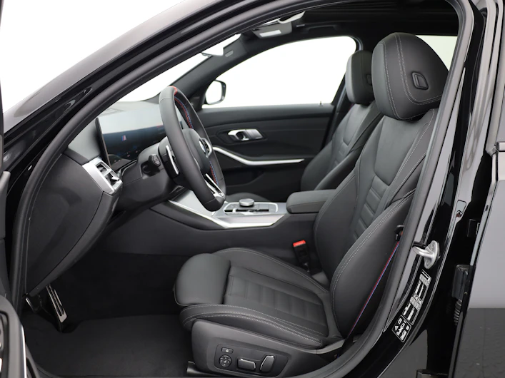 immagine del veicolo BMW 3 SERIES