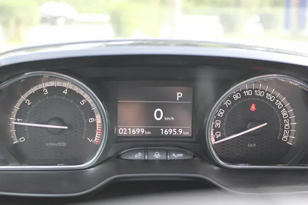 PEUGEOT 2008 1.2 PureTech 110 GT Line S/S
