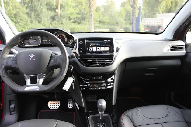 PEUGEOT 2008 1.2 PureTech 110 GT Line S/S