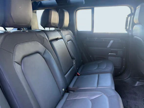 Fahrzeugbild LAND ROVER Defender 110 3.0 D I6 300 X-Dynamic HSE