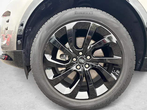 Land Rover Discovery Sport 1.5 T 270e Dynamic SE