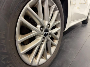 https://vehicle.imgix.net/4485159/55ee794b-1e68-417e-9655-c40489da72e1.jpeg
