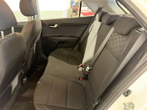 https://vehicle.imgix.net/4485159/672370cd-9848-4b63-815a-e35ebf86f5bb.jpeg