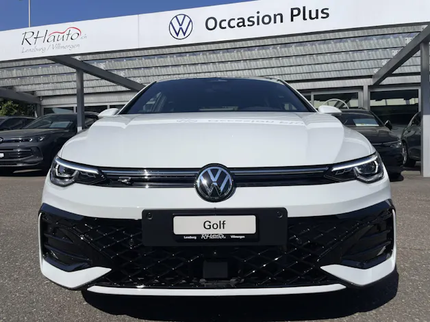 VW Golf VIII 2.0 TSI R-Line DSG 4motion
