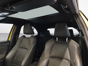 immagine del veicolo TOYOTA Yaris Cross 1.5 VVT-i HSD Premiere Edition AWD-i + Gancio traino amovibile incluso