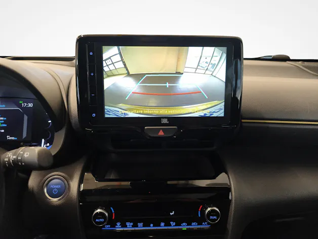Toyota Yaris Cross 1.5 VVT-i HSD Premiere Edition AWD-i + Gancio traino amovibile incluso