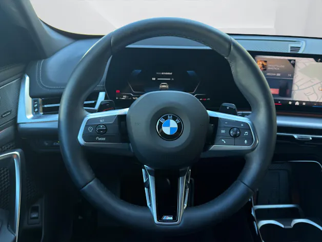 BMW X1 23i xDrive paddles
