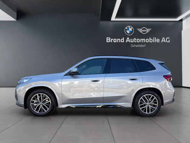 BMW X1 23i xDrive paddles