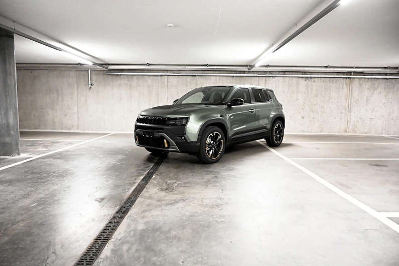 image du véhicule JEEP AVENGER