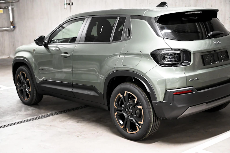 image du véhicule JEEP AVENGER