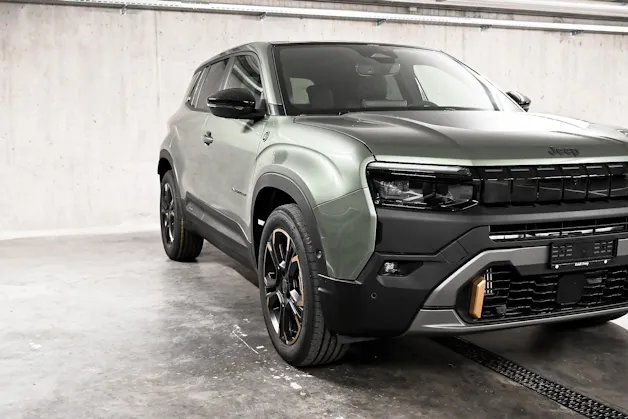 JEEP Avenger 1.2 MHEV 85th Anniversary 4xe
