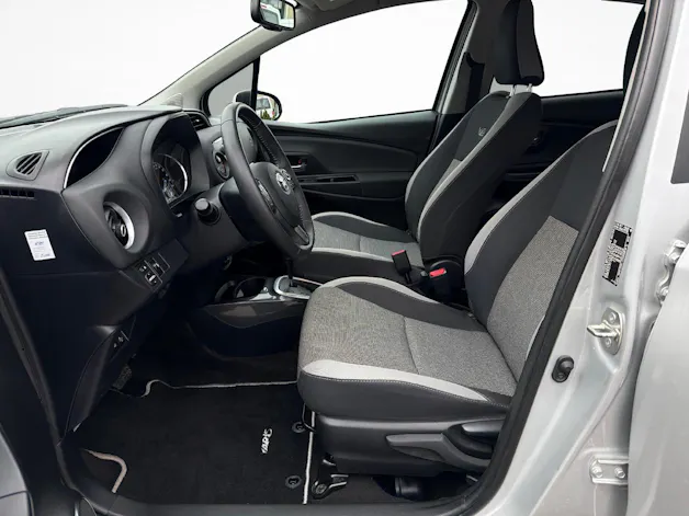 Toyota Yaris 1.5 VVT-i HSD Trend