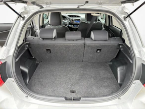 https://vehicle.imgix.net/4485278/5bb824cb-e10d-4fcb-96c8-4336c8839cbb.jpg