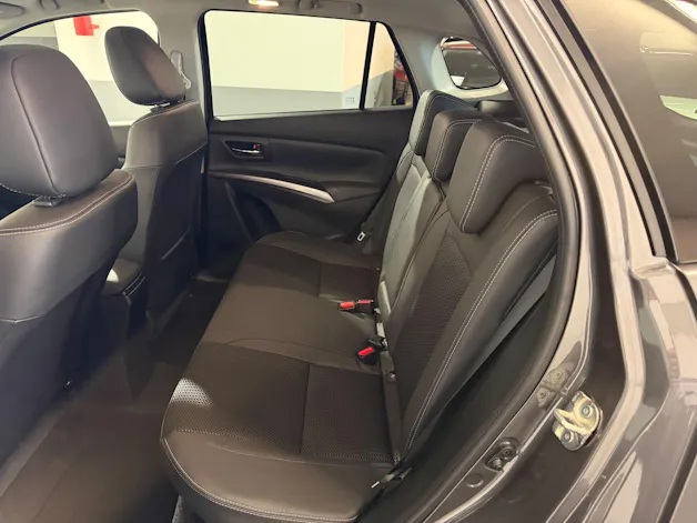 Suzuki S-Cross 1.4 T Piz Sulai Top Hybrid 4x4