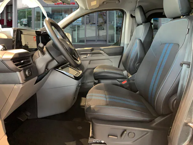 FORD Tourneo C Bus 320 L1 2.0 170 Sport 4x4