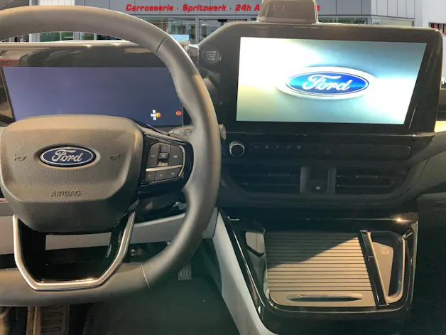 FORD Tourneo C Bus 320 L1 2.0 170 Sport 4x4