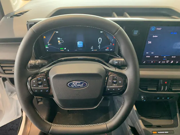 FORD E-Transit Courier Van Trend