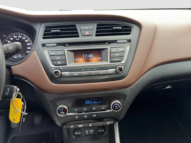 HYUNDAI i20 1.4 Launch Plus