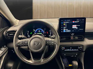 Toyota Yaris 1.5 VVT-i HSD Trend