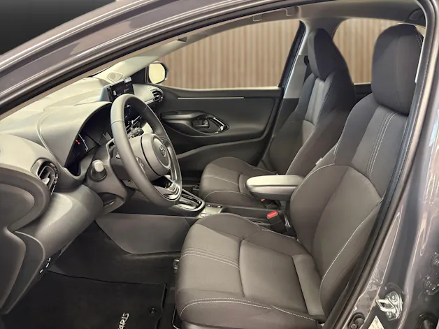 Toyota Yaris 1.5 VVT-i HSD Trend