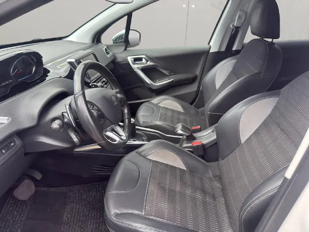 PEUGEOT 2008 1.2 PureTech Active EGS S/S Ersatzwagen