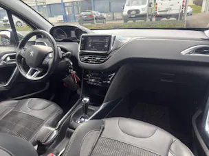 PEUGEOT 2008 1.2 PureTech Active EGS S/S Ersatzwagen