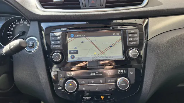 NISSAN Qashqai 1.3 DIG-T 160 Tekna