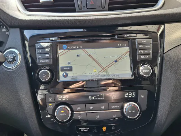 NISSAN Qashqai 1.3 DIG-T 160 Tekna