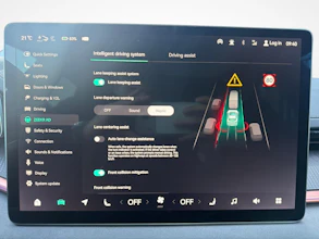 https://vehicle.imgix.net/4485649/158d4bdb-0f5b-44c0-bef1-88fa21a12df9.jpg