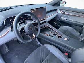 https://vehicle.imgix.net/4485649/7bf99635-133e-4a2f-b4d2-925efb94c69b.jpg